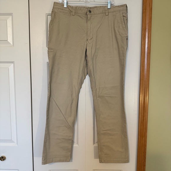 Duluth Trading Flex Ballroom Khaki Pants Mens Beige Relaxed Fit Straight Leg - Picture 1 of 7